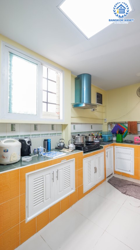 *****ทาวน์เฮ้าส์มือสองย่านนนทบุรี ม.พลีโน่ ปิ่นเกล้า-พระราม5 เนื้อที่กว้างถึง 21.2 ตร.ว. ฟังก์ชัน 3 ห้องนอน 2 ห้องน้ำ 2 ที่จอดรถ บ้านสวย แถมฟรี! 2 เครื่องปรับอากาศ, 1 เครื่องทำน้ำอุ่น, 1 เครื่องดูดควัน บนทำเลเดินทางสะดวก ใกล้สะพานพระราม 5 เชื่อมต่อถ.ราชพฤกษ์, ถ.นครอินทร์, ถ.กาญจนาภิเษก จองเลย!